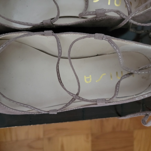 Unisa Gladiator Style Flats Lace Up Suede Size 9 - Picture 3 of 4